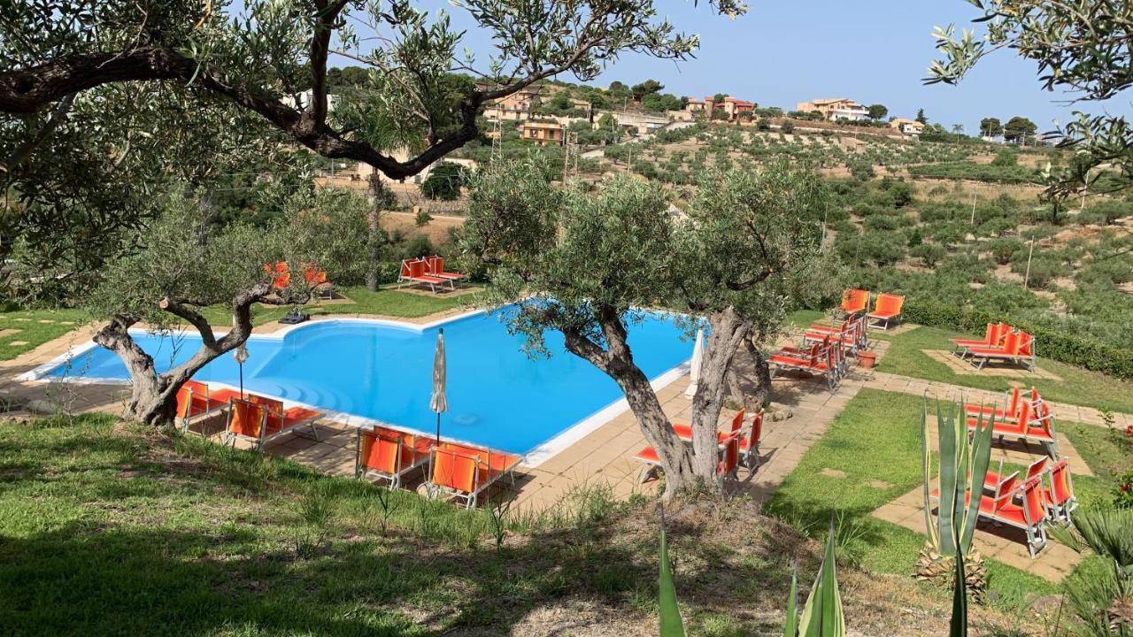 Aparthotel La Luna Nel Pozzo 5*