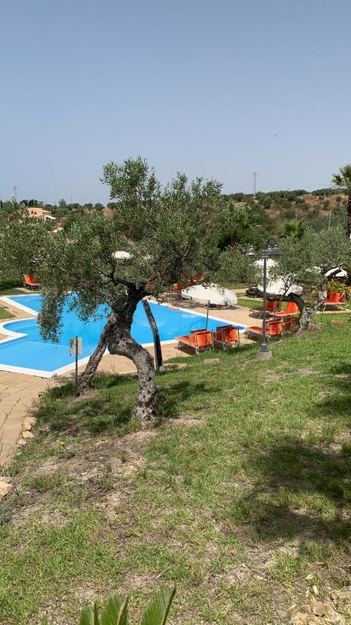 Aparthotel La Luna Nel Pozzo 5*